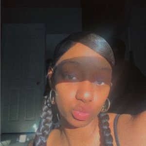 Meet your Posher, Jana